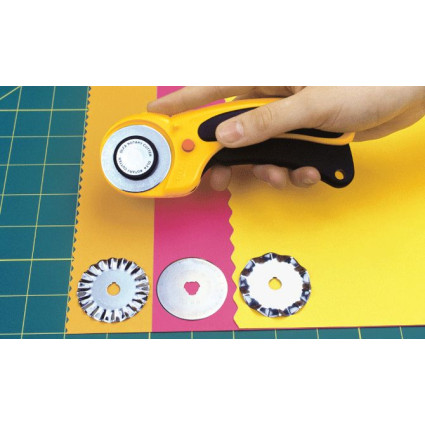 Нож OLFA ( ОЛФА ) RTY-2/DX с круглым лезвием 45мм (740520) 