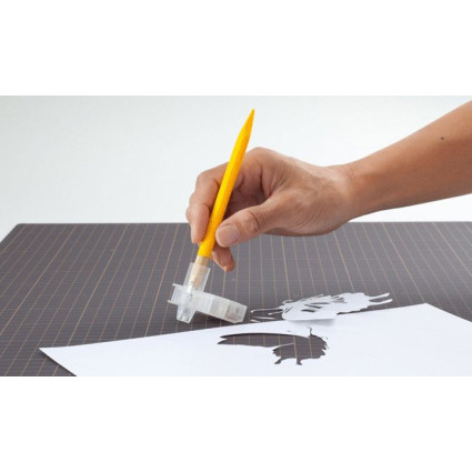 Нож Olfa AK-5 в комплекте 30 перьевых лезвий KB-5 (547510)