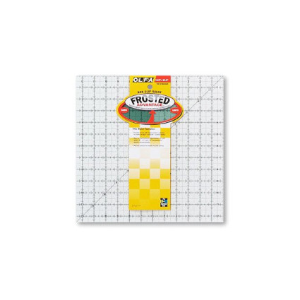 Линейка Olfa QR-12S для квиллинга 12,5"x12,5" (318х318х3мм) (950554)