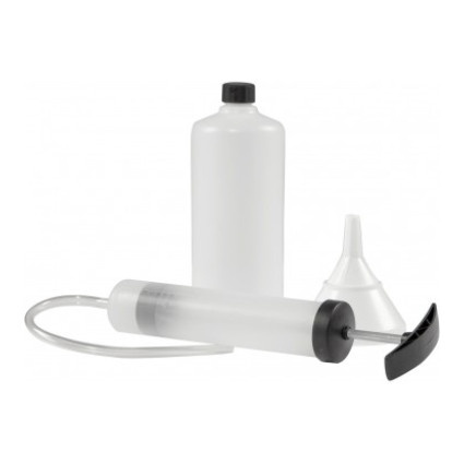 Service kit for oil change in 4-stroke engines