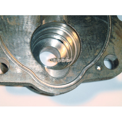 LESSMANN brush 10x25x90 mm with 3.8 mm shank, straight steel wire 0.20 mm (56532100) LESSMANN brush 10x25x90 mm with 3.8 mm shank, straight steel wire 0.20 mm (56532100)