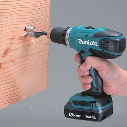 Акумуляторний шуруповерт MAKITA DF457DWE