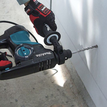 Перфоратор MAKITA HR 2810