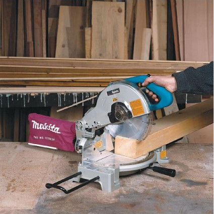 Торцовочная пила MAKITA ( МАКИТА ) LS1040