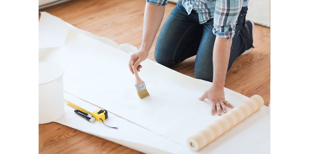 Technology for gluing wallpaper on a plasterboard wall