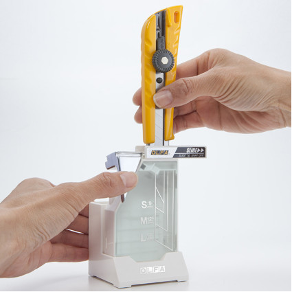 Футляр OLFA DC-6 для использованных лезвий и сломанных сегментов (985603)